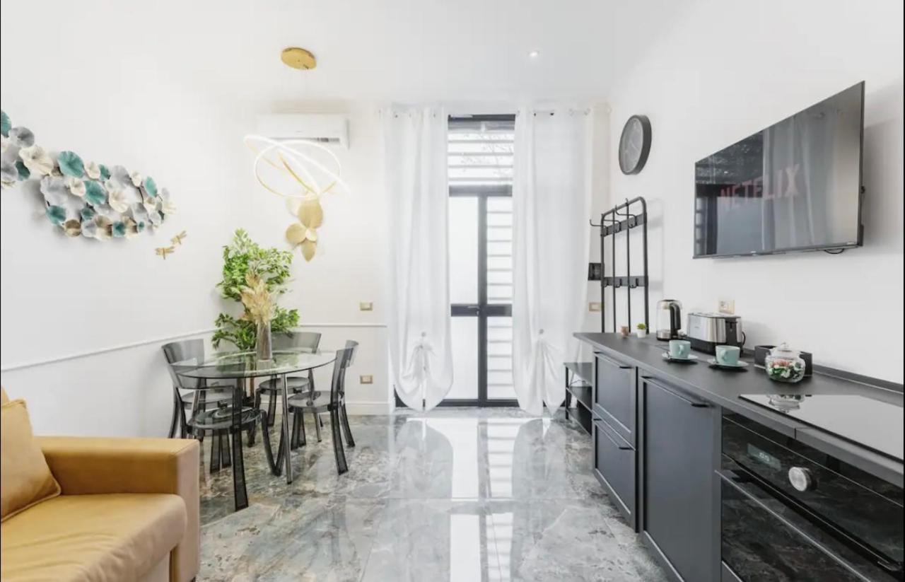Pav Apartment *